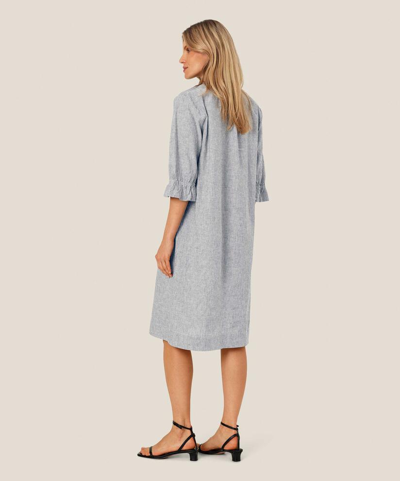 Natalia Kjole, Black