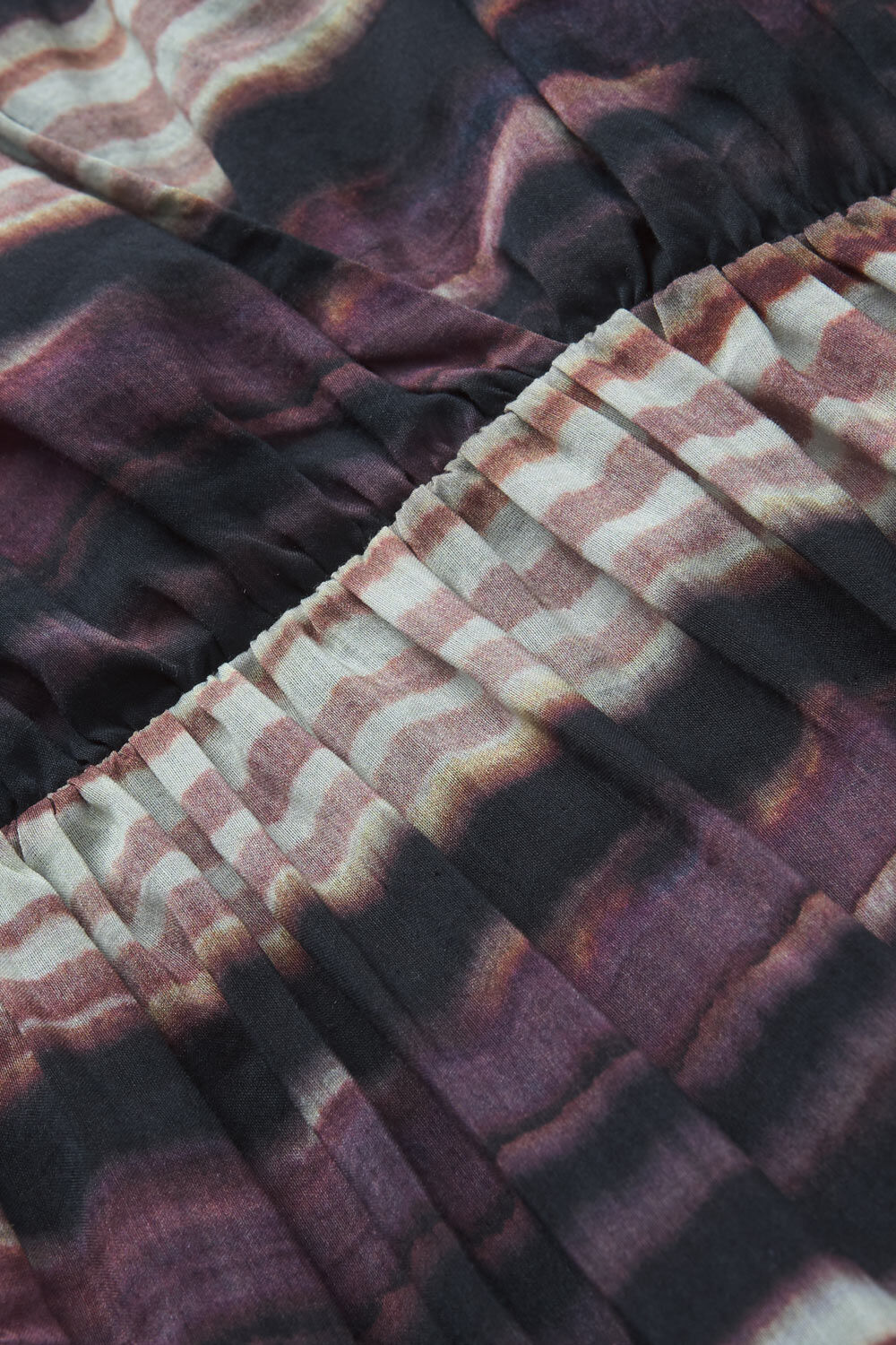 NEILA KJOLE, Mesa Rose