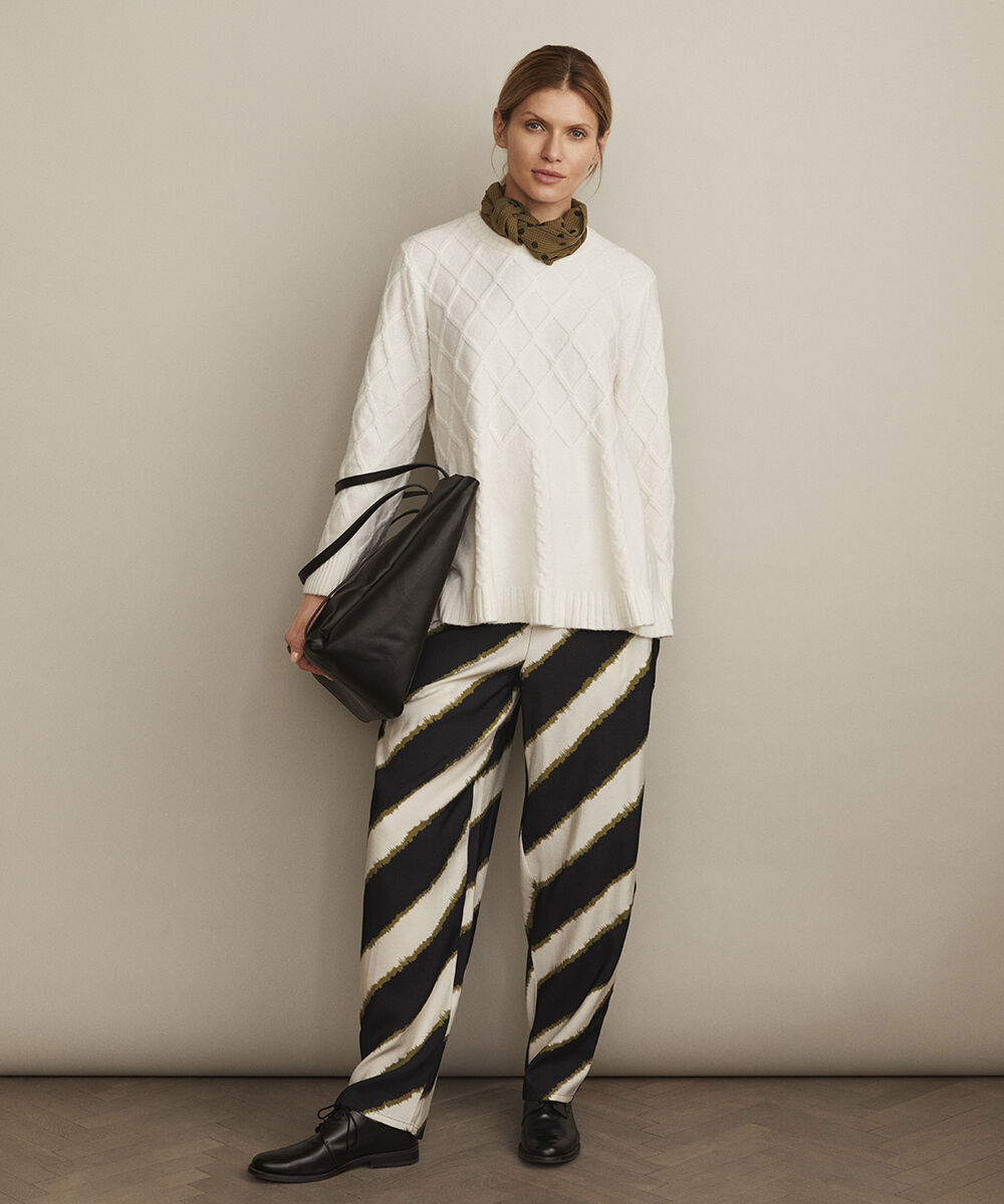 PAI BUKSER, Capulet Olive