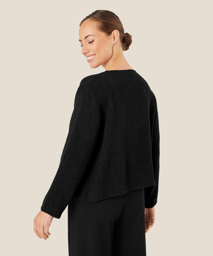 Julitta Jakke, Black