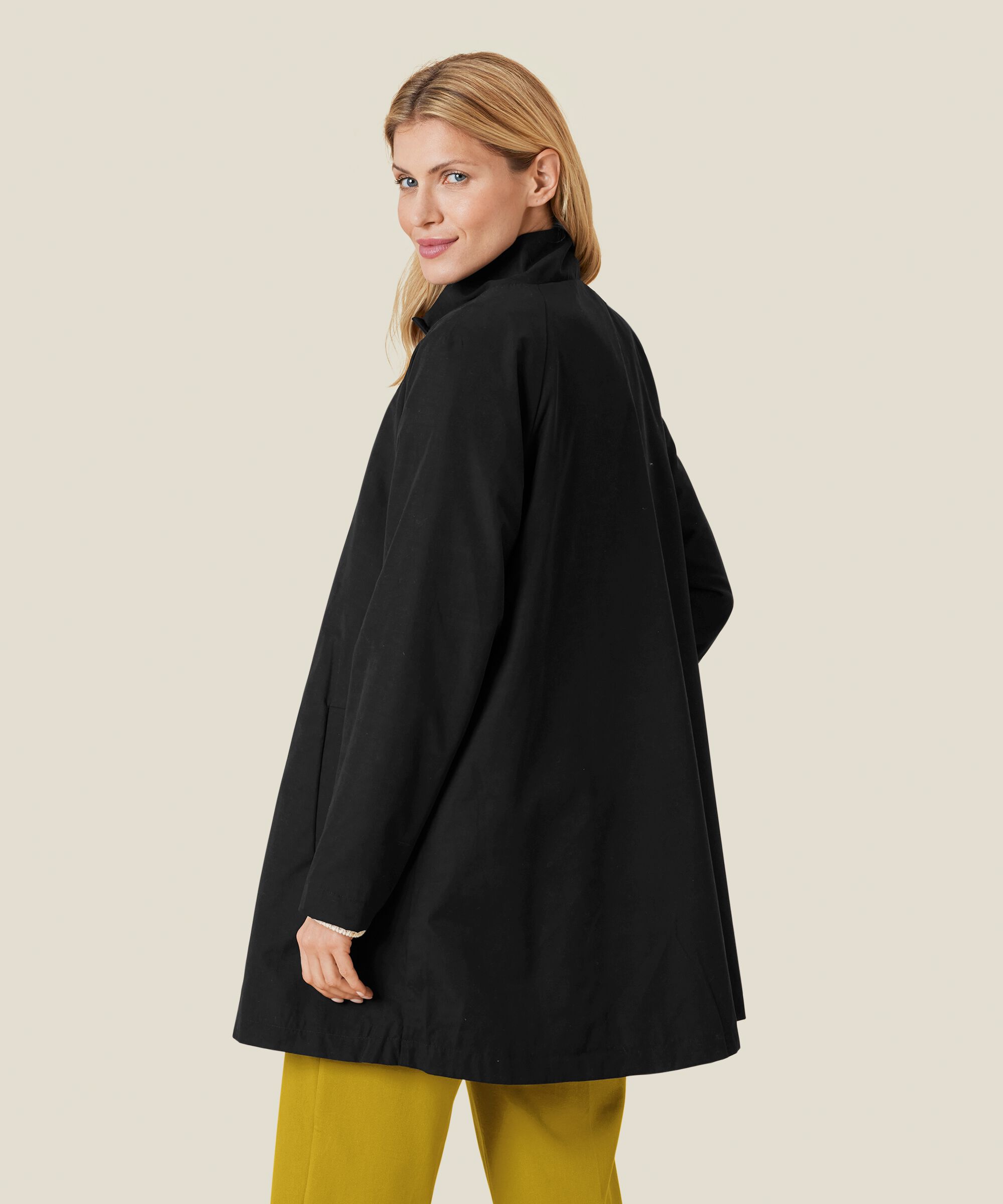 Teresa Kåpe , Black