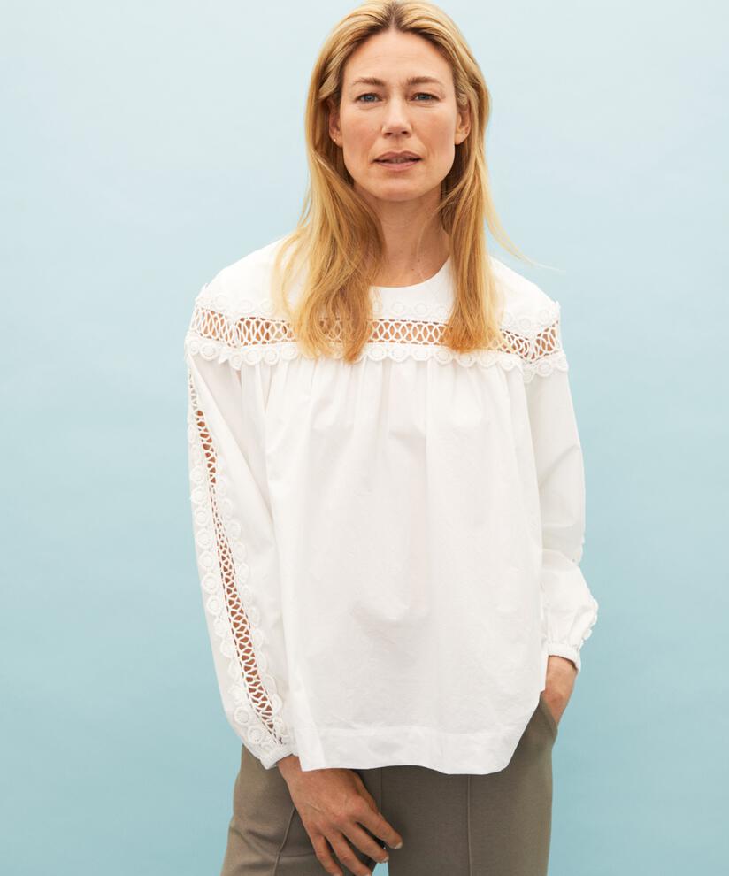 Dru Topp, White