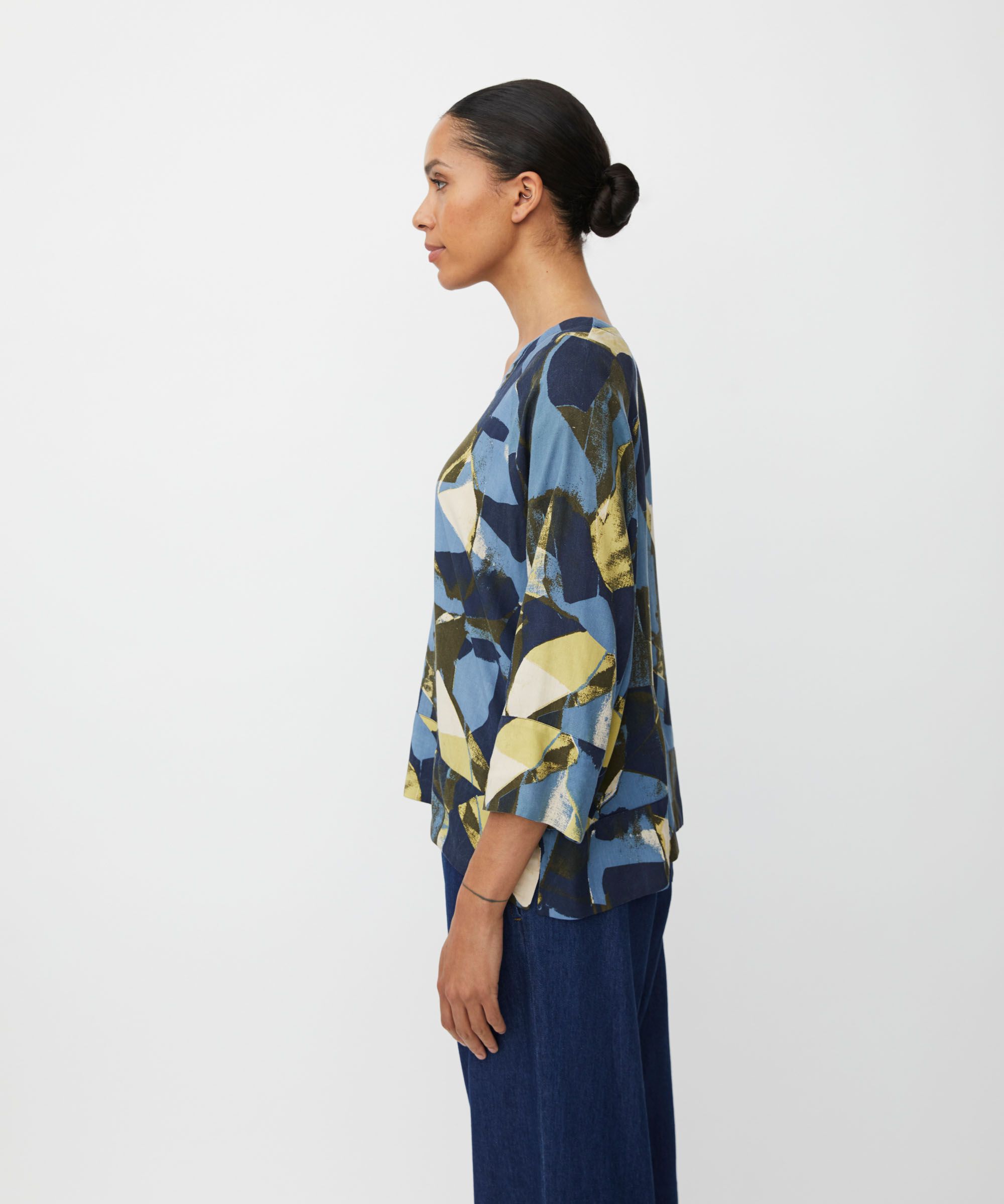 Benika topp, Proven Blue