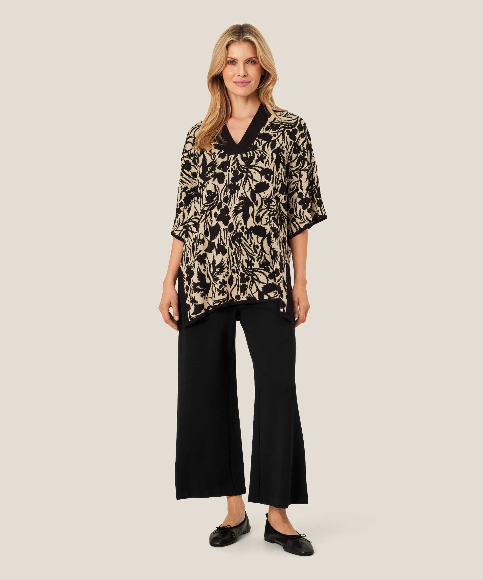 Frydina Strikkegenser, Black