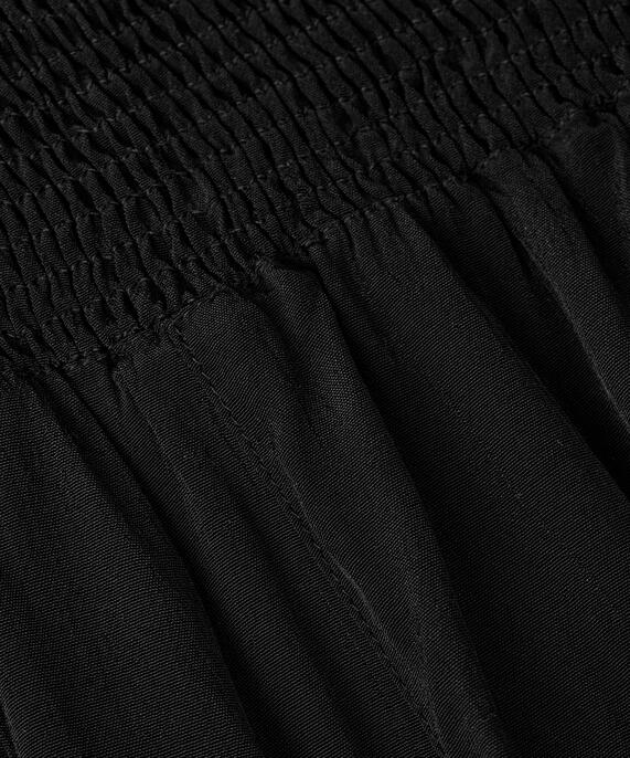 Penna Bukser, Black