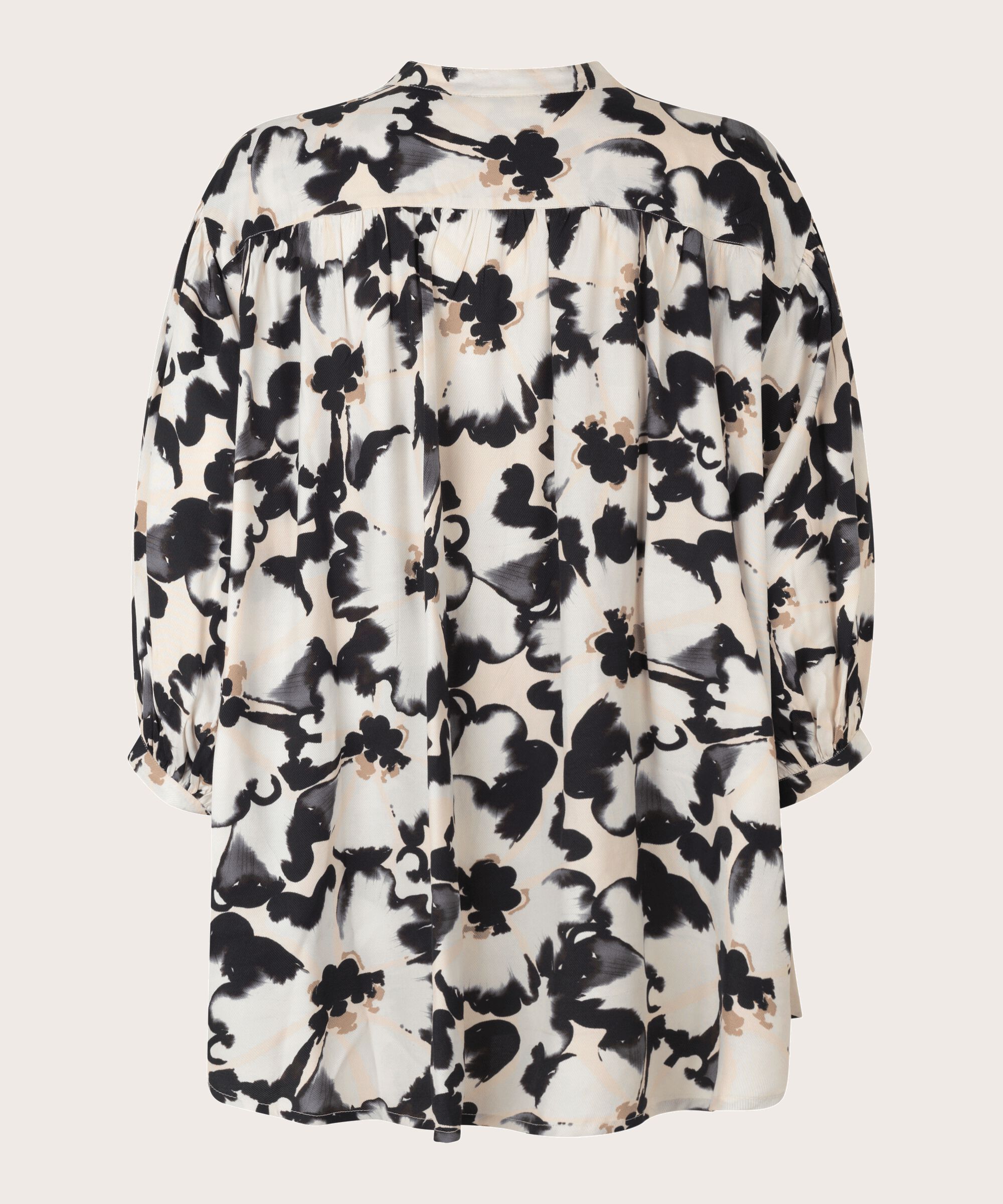 Ilisa Skjorte, Volcanic