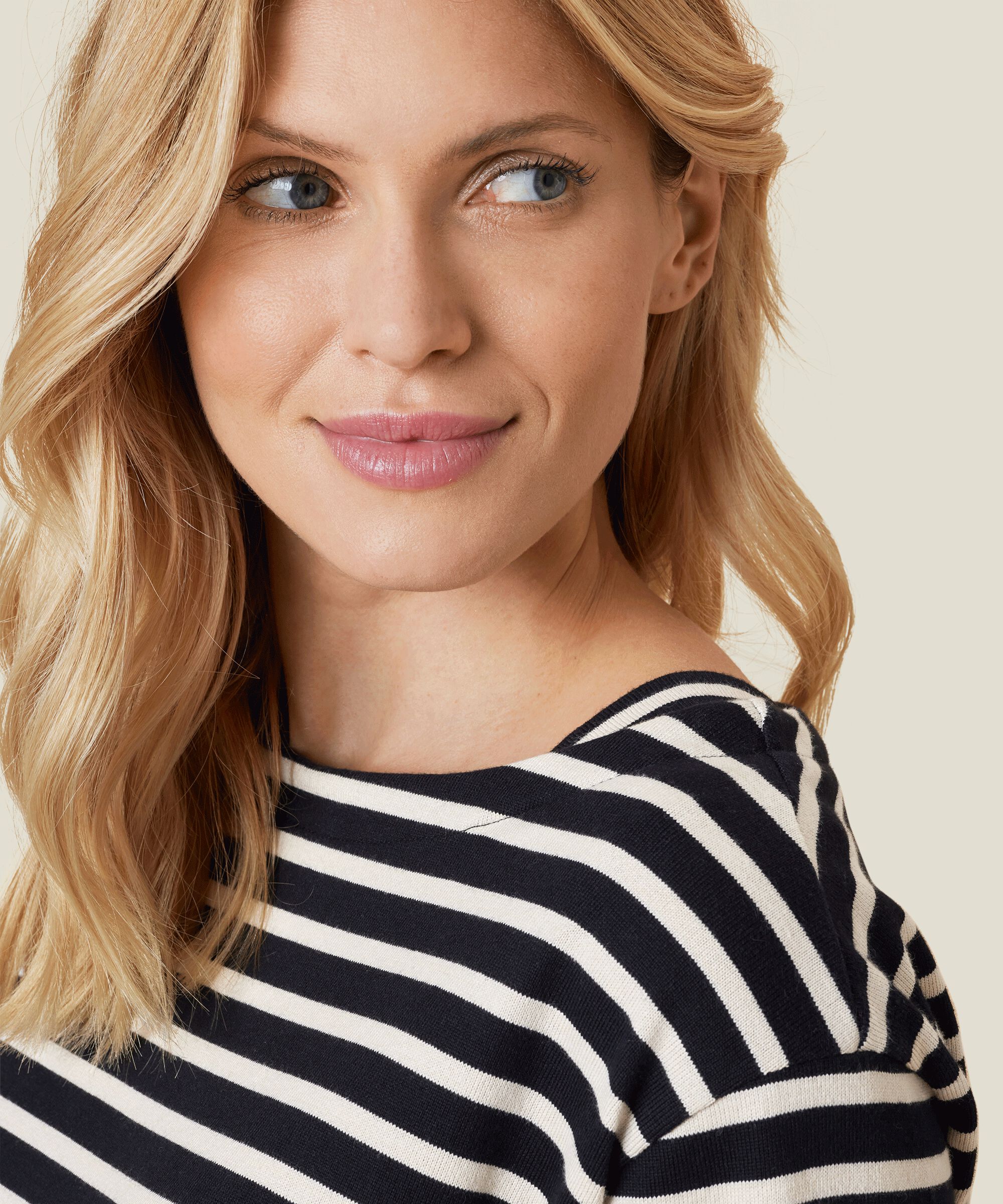 DACEYA JERSEY TOPP, Black