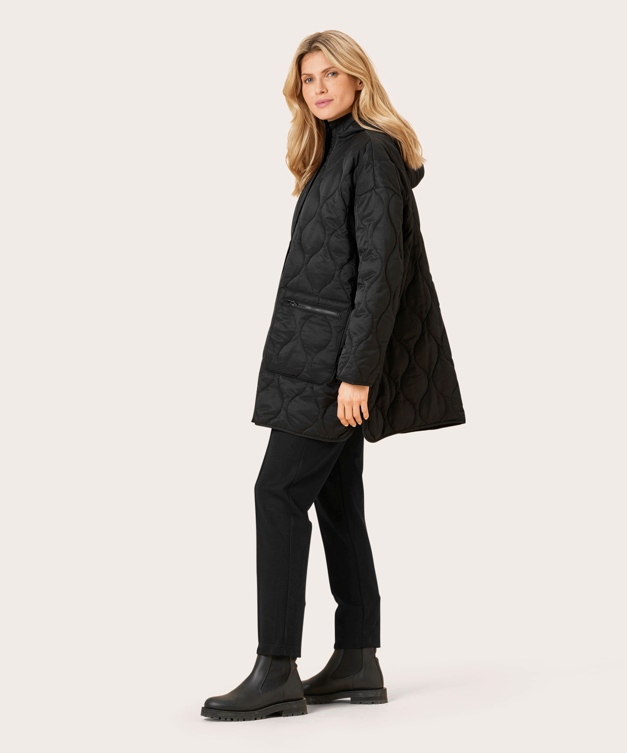 Tehila Kåpe, Black