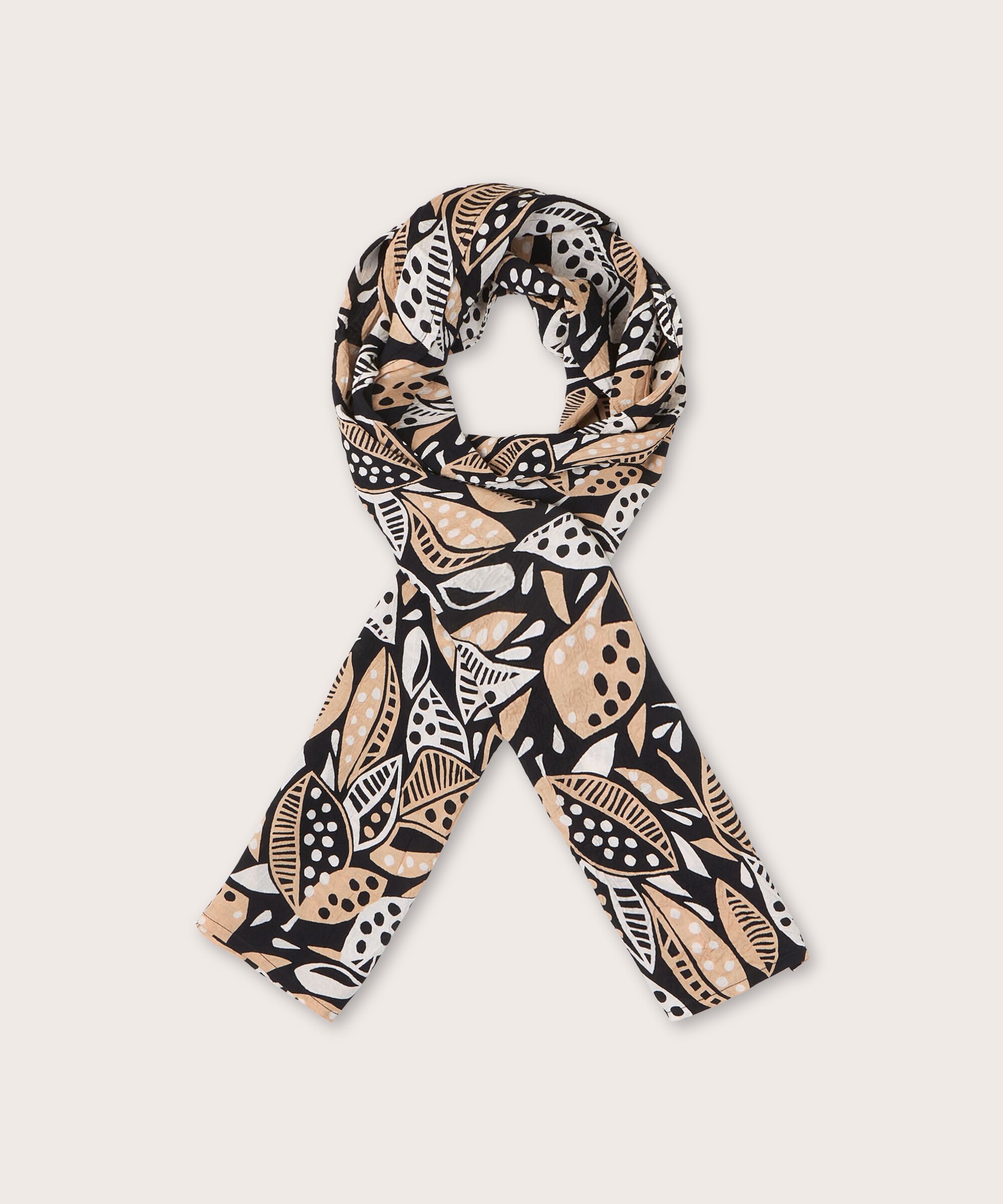 Along Skjerf, Travertine