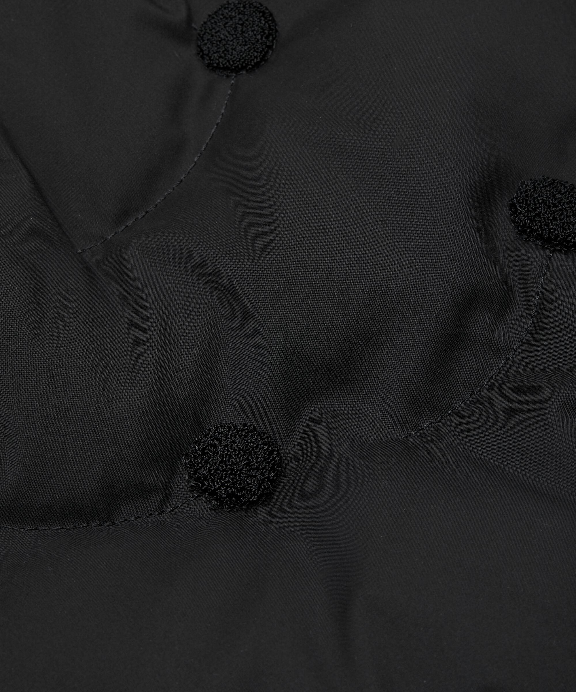 Tahila Dunkåpe, Black