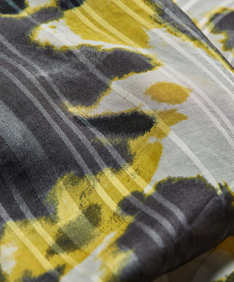 ALONG SKJERF, Oil Yellow