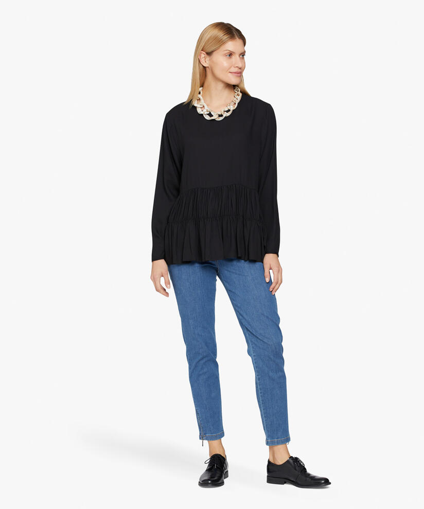 BIA TOPP, Black