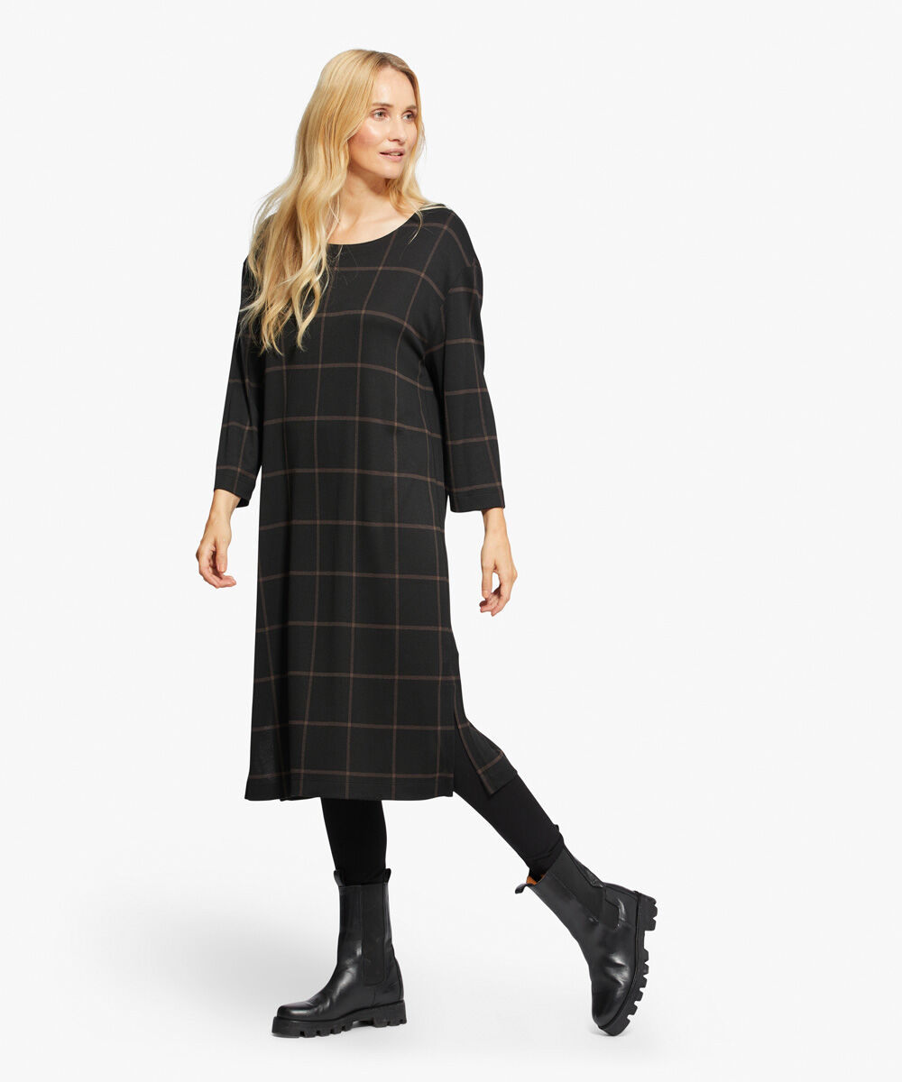 NIKITA KJOLE, Chocolate