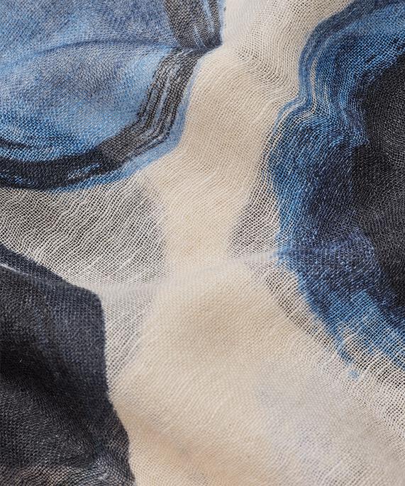 Afeni Skjerf, Ultramarine