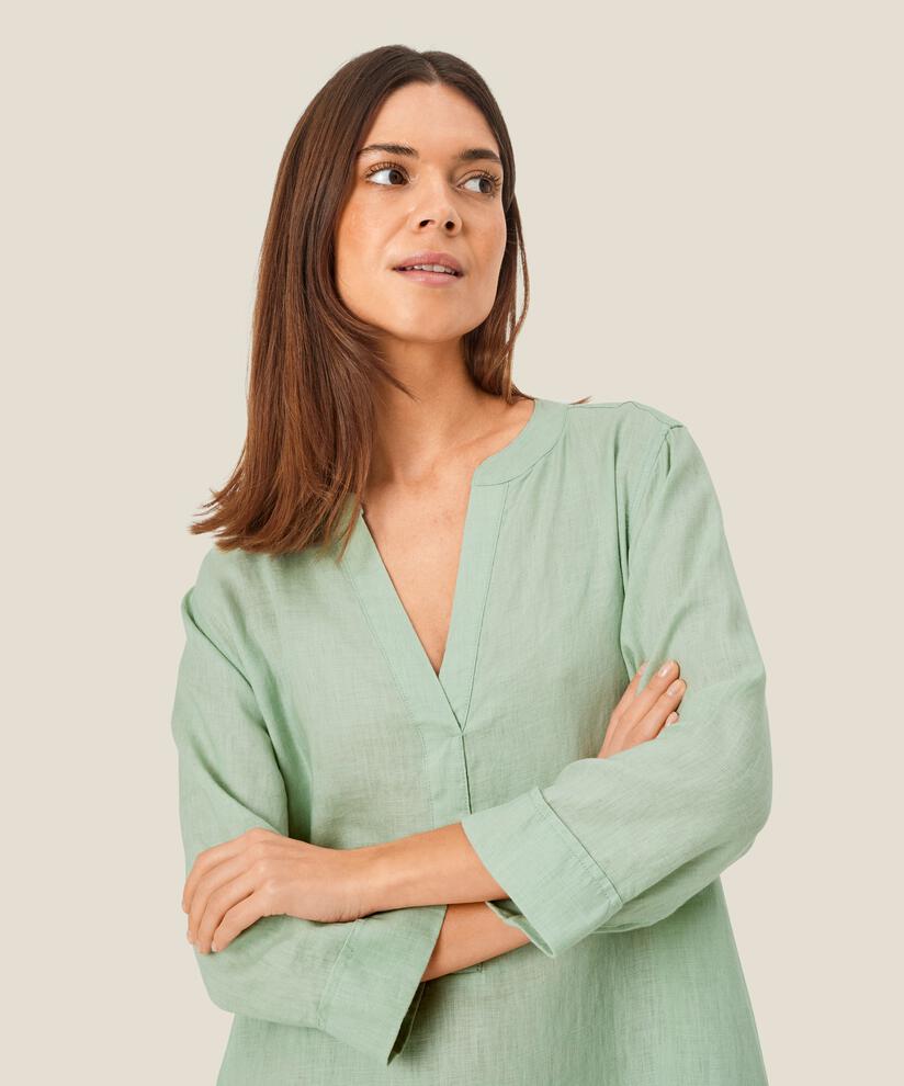 Nokolo Kjole, Frosty Green