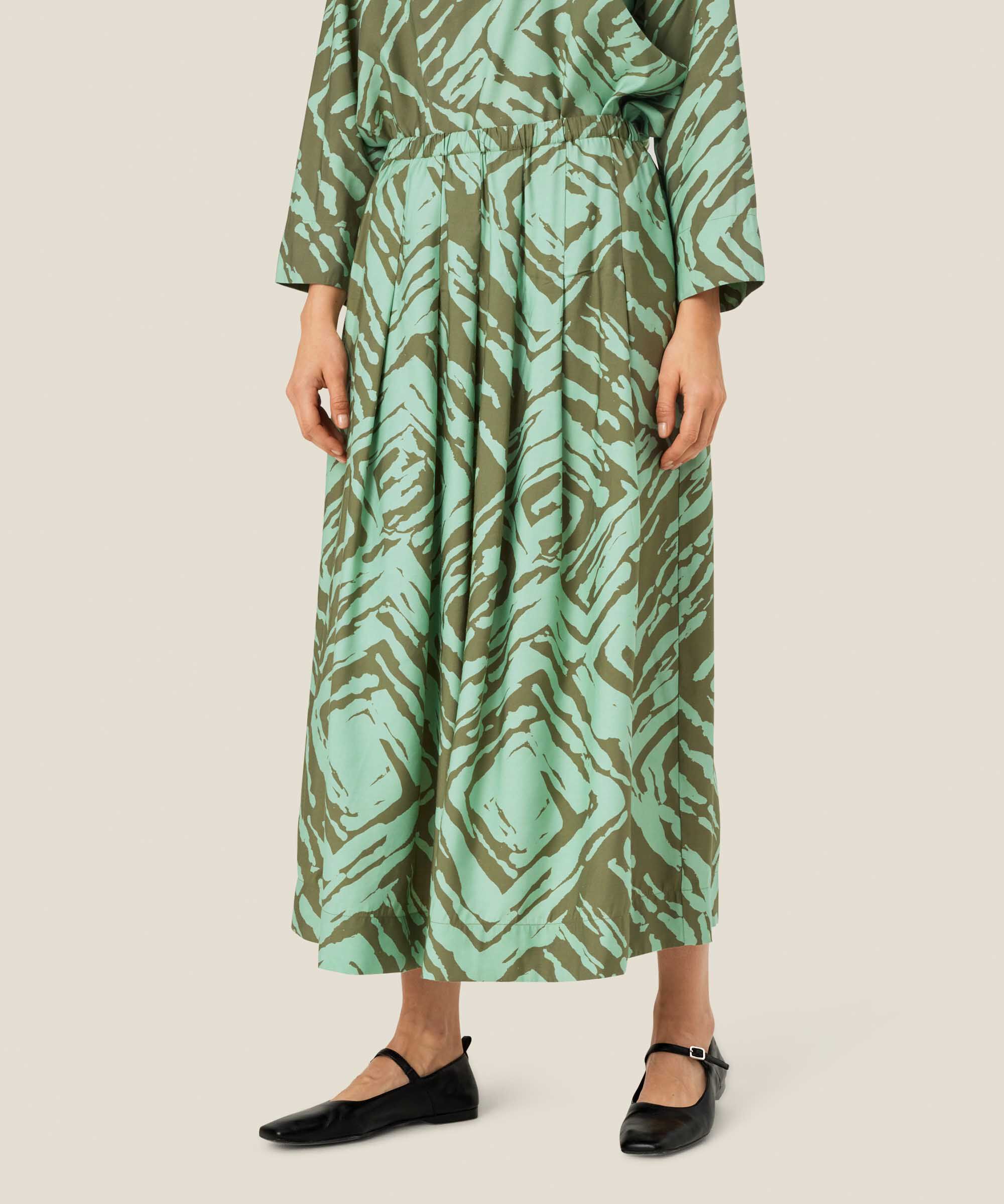 Siffan Skjørt, D. Lichen Green