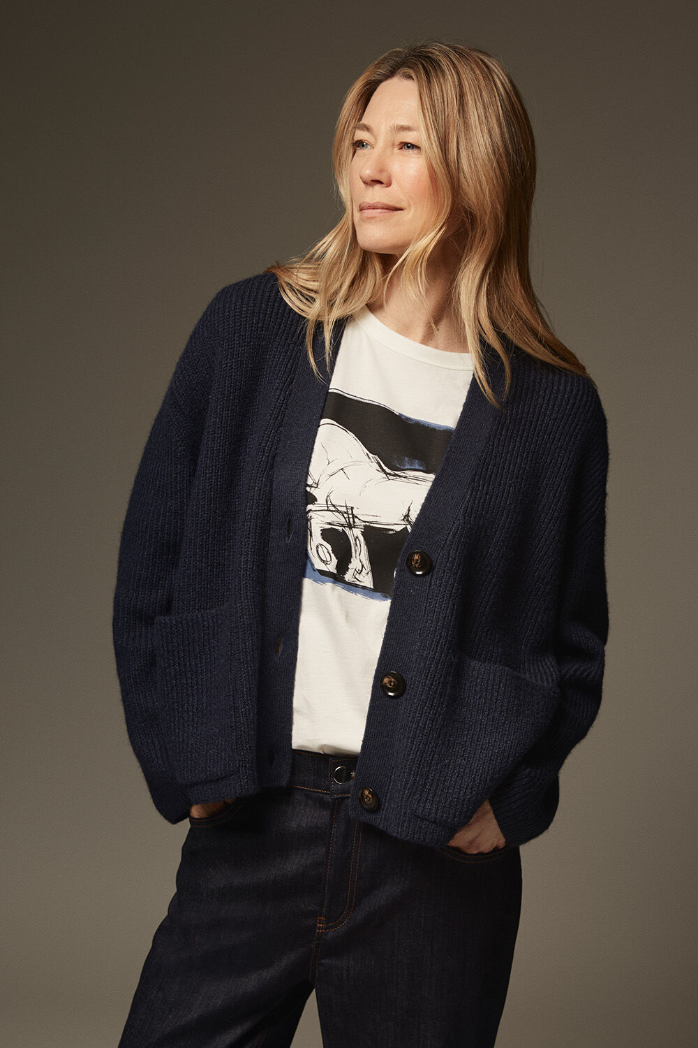 Lexie Cardigan - Navy Blazer, Doreann JERSEY topp - Jet Stream, Palvessa Bukser - Dark Denim