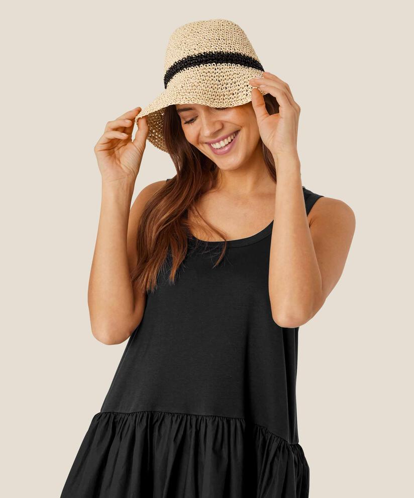 Rihattta Hatt, Natural