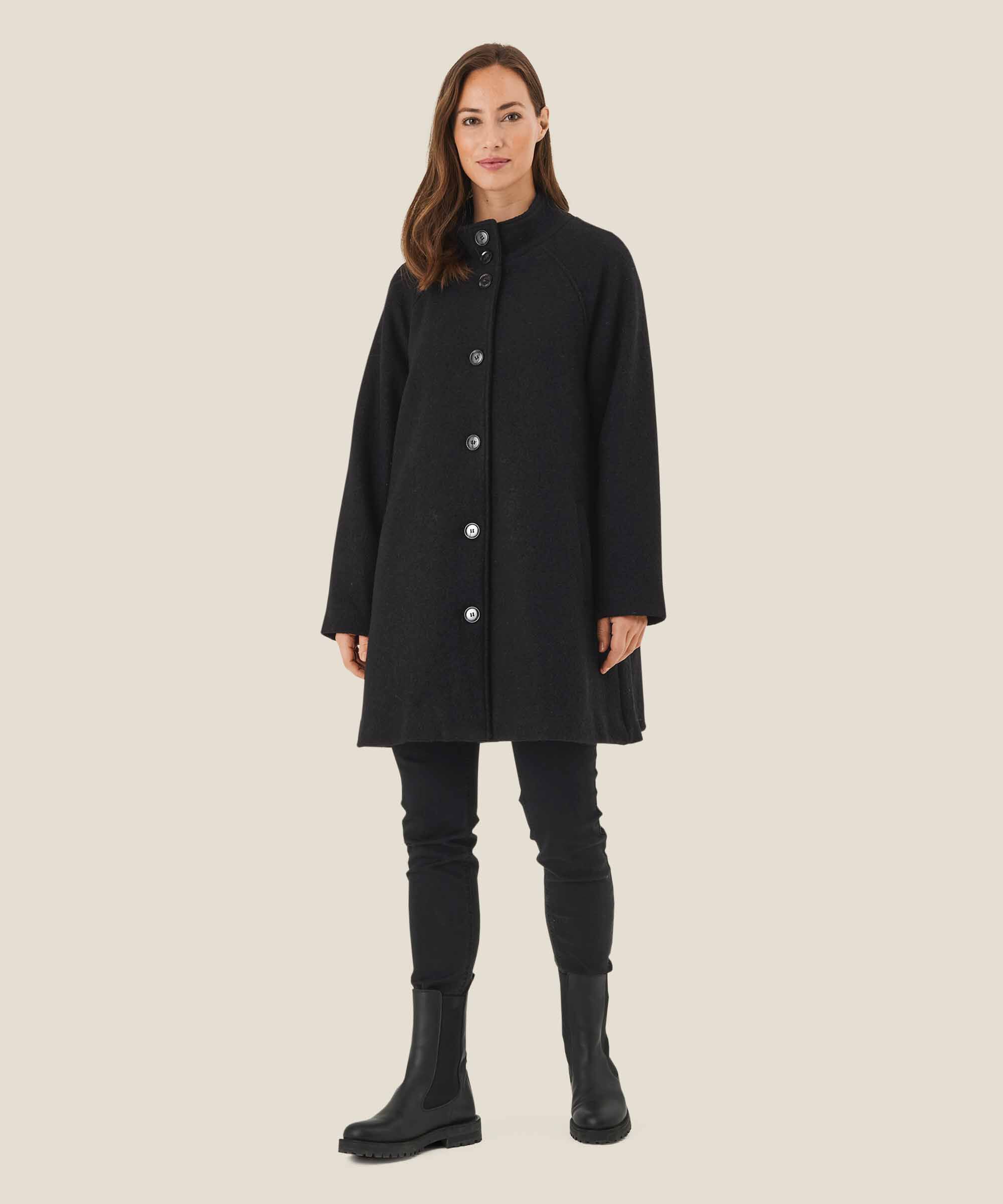 Teresa Ullkåpe, Black