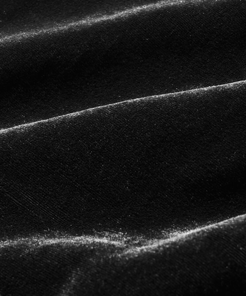 Petrilla Bukser, Black