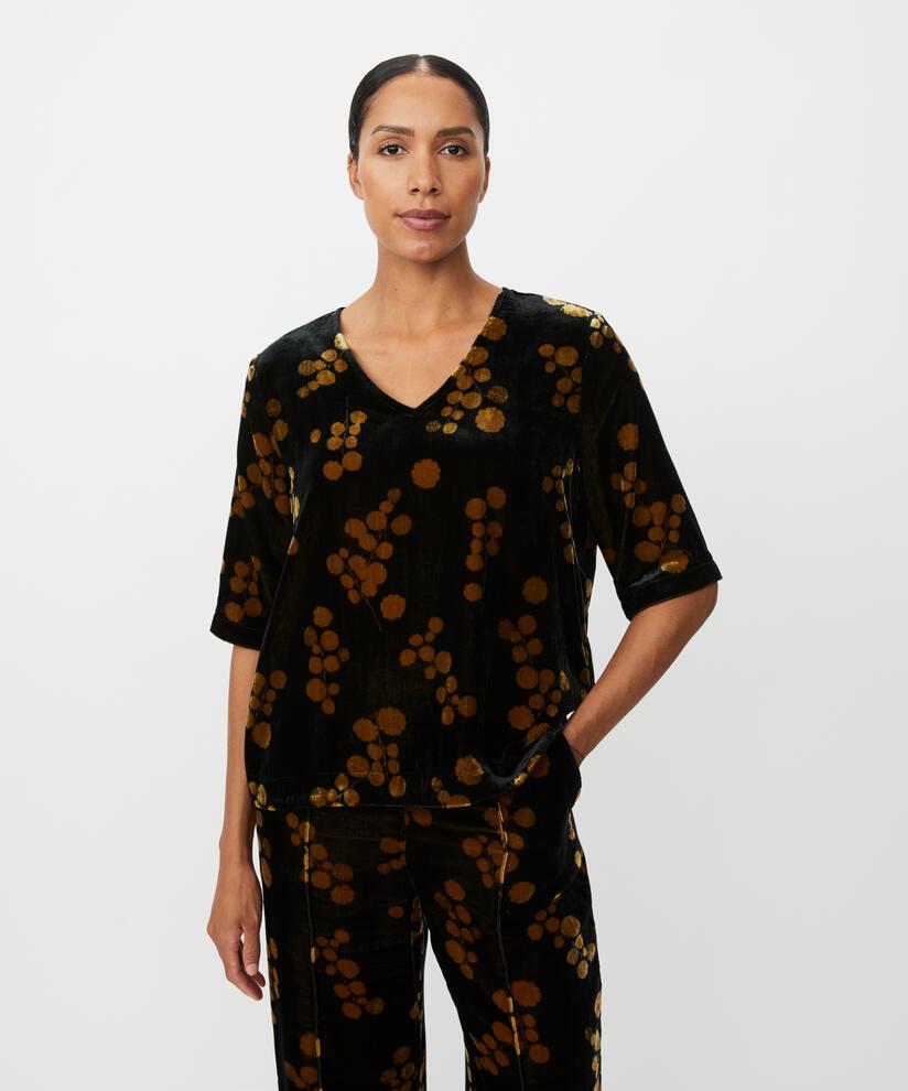 Estela Topp, Rubber