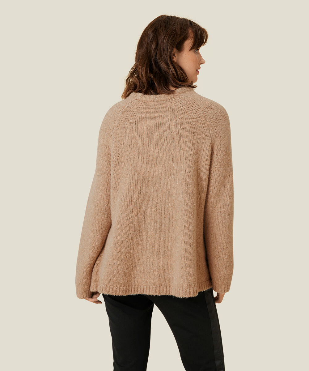 FALLON TOPP, Iced Coffee