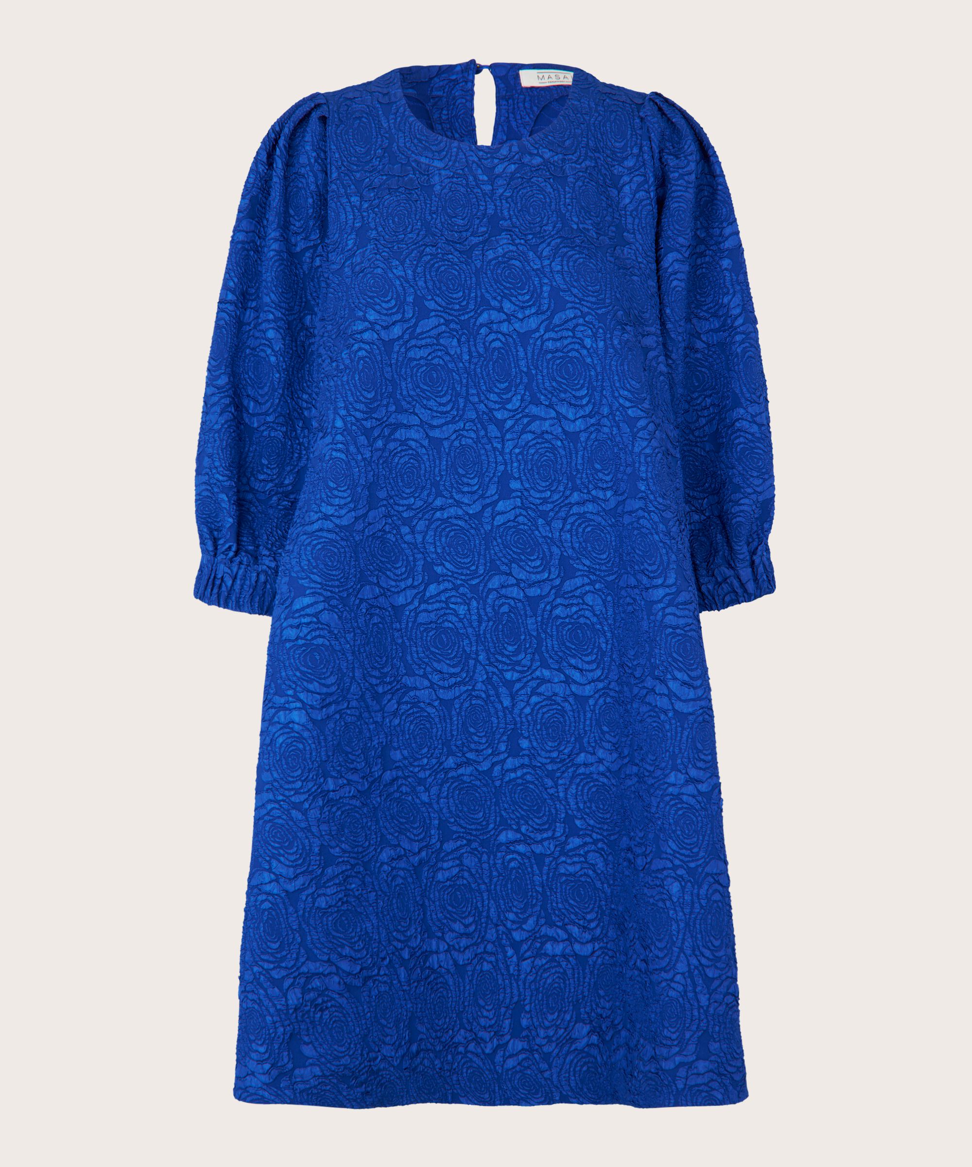 Nirisa Kjole, Surf the web