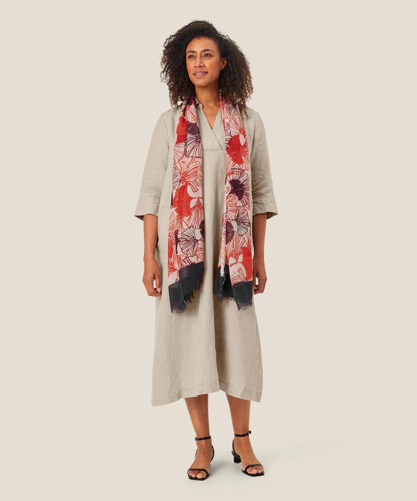 Adelelia Skjerf, Poinciana