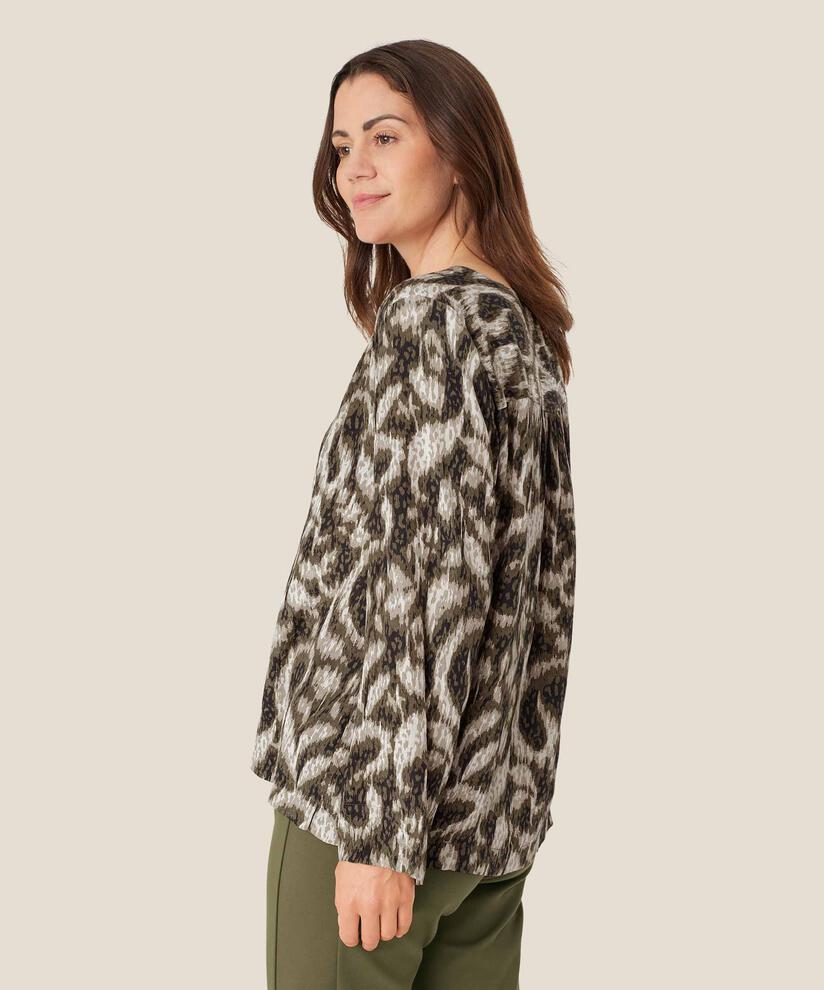 Bua Topp, Sea Turtle