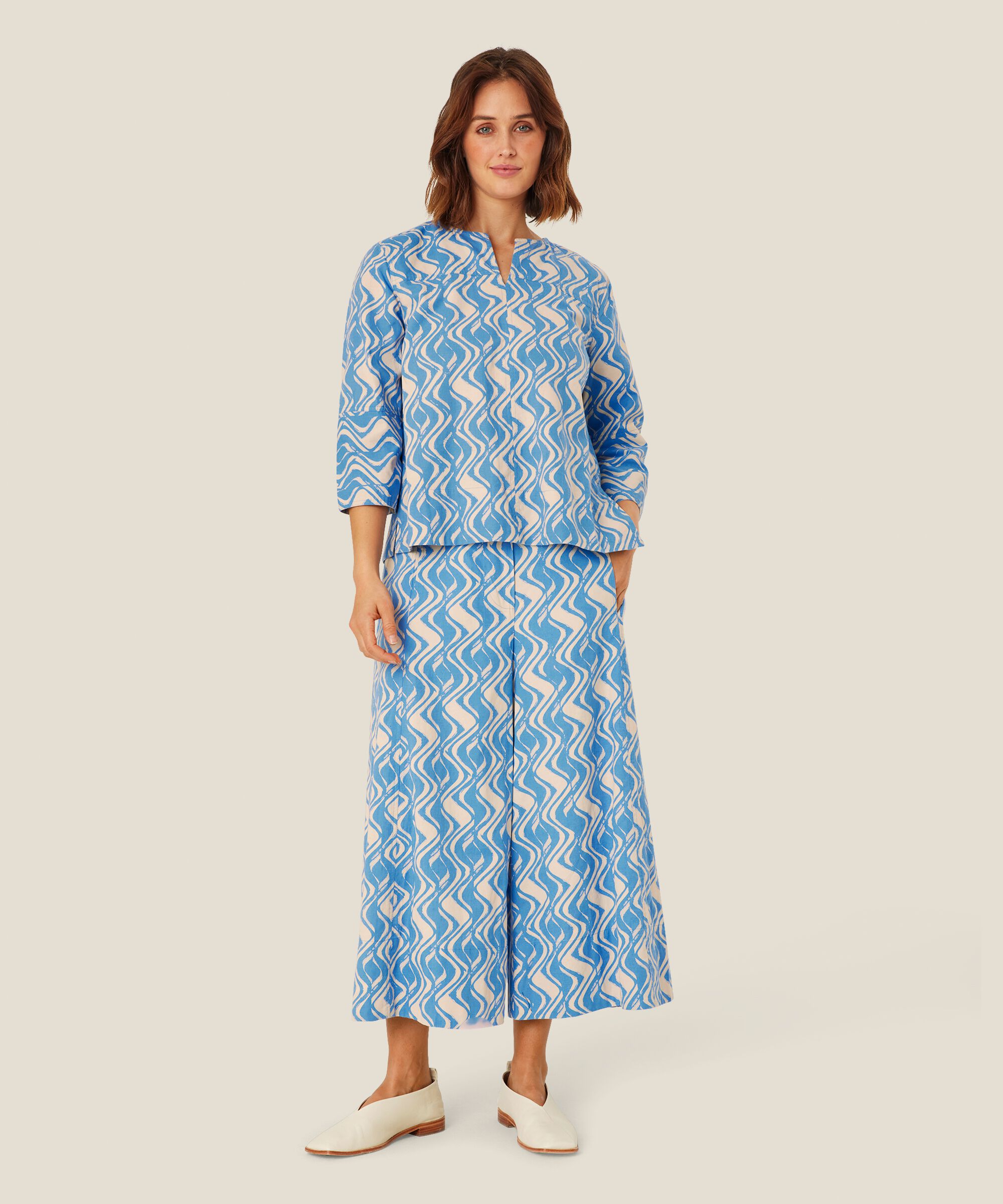 Deirdra Topp, Blue Bonnet