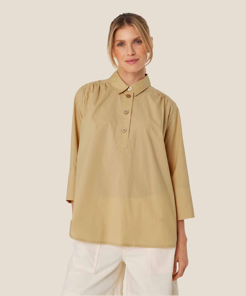 Briallen Topp, Pale Khaki