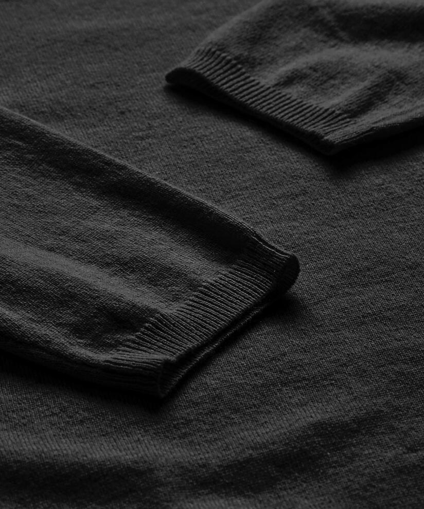 FINOLA TOPP, Black