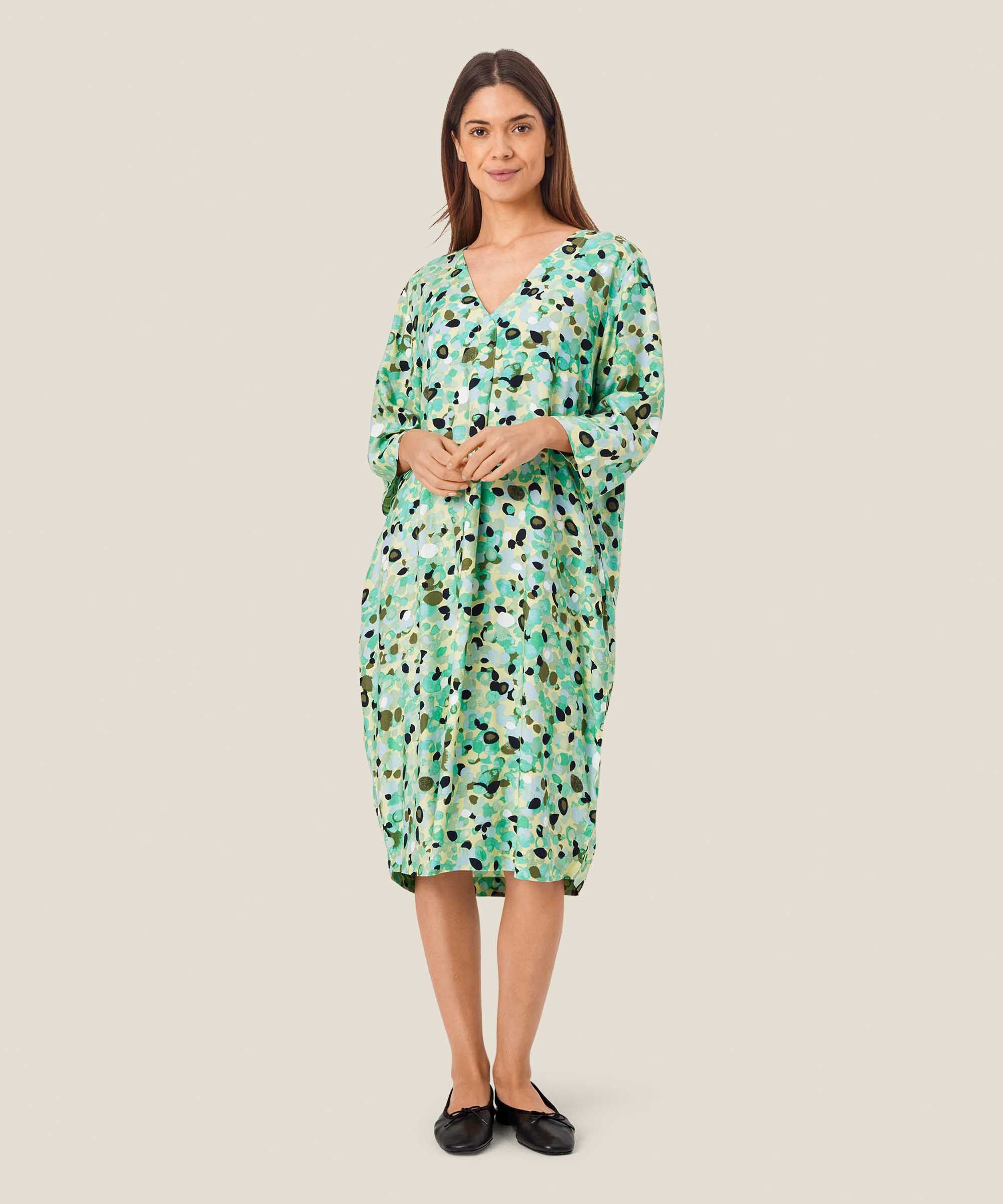 Nodetta Kjole, Winter Green