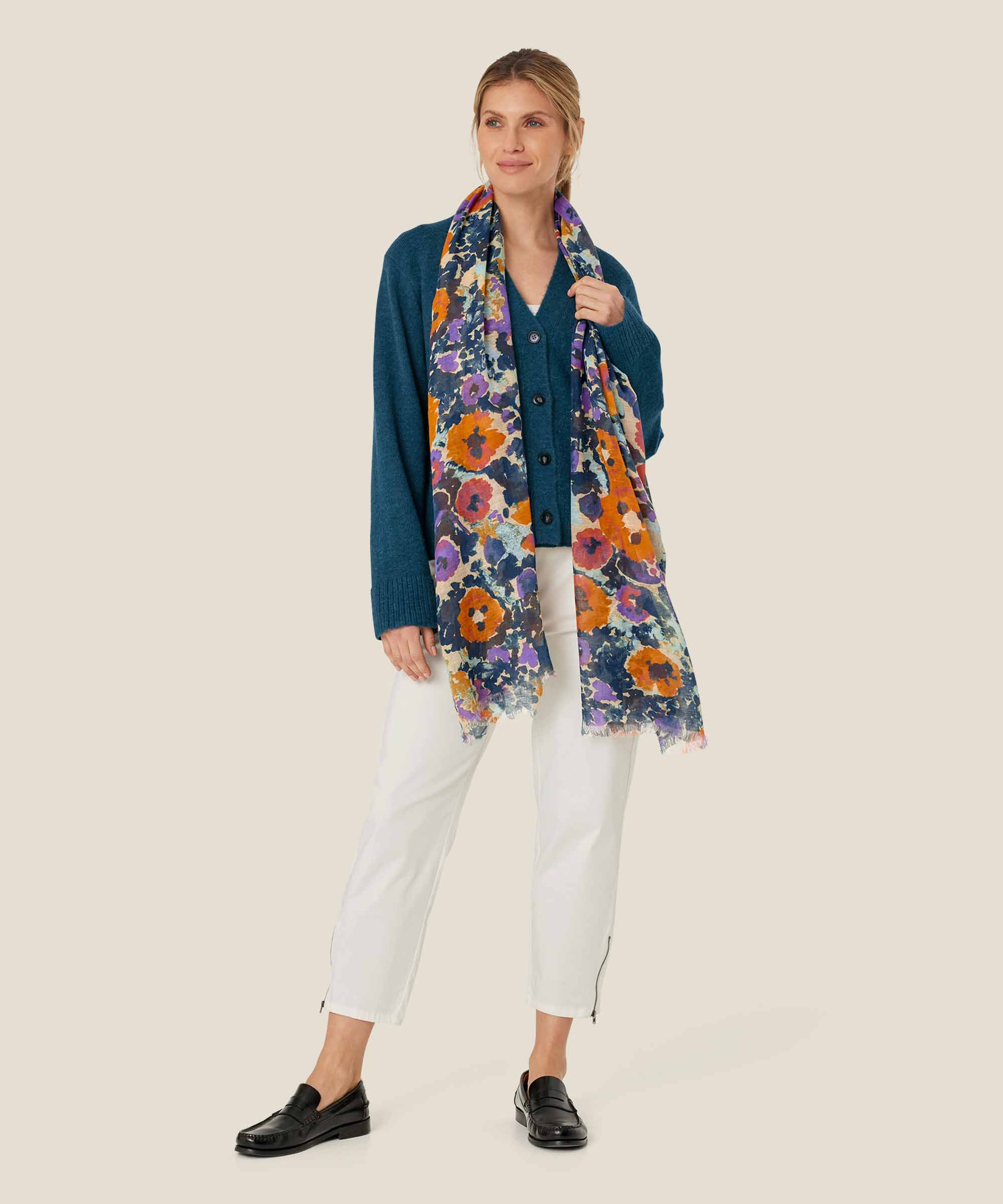 Aidalo Skjerf, Meadow Violet