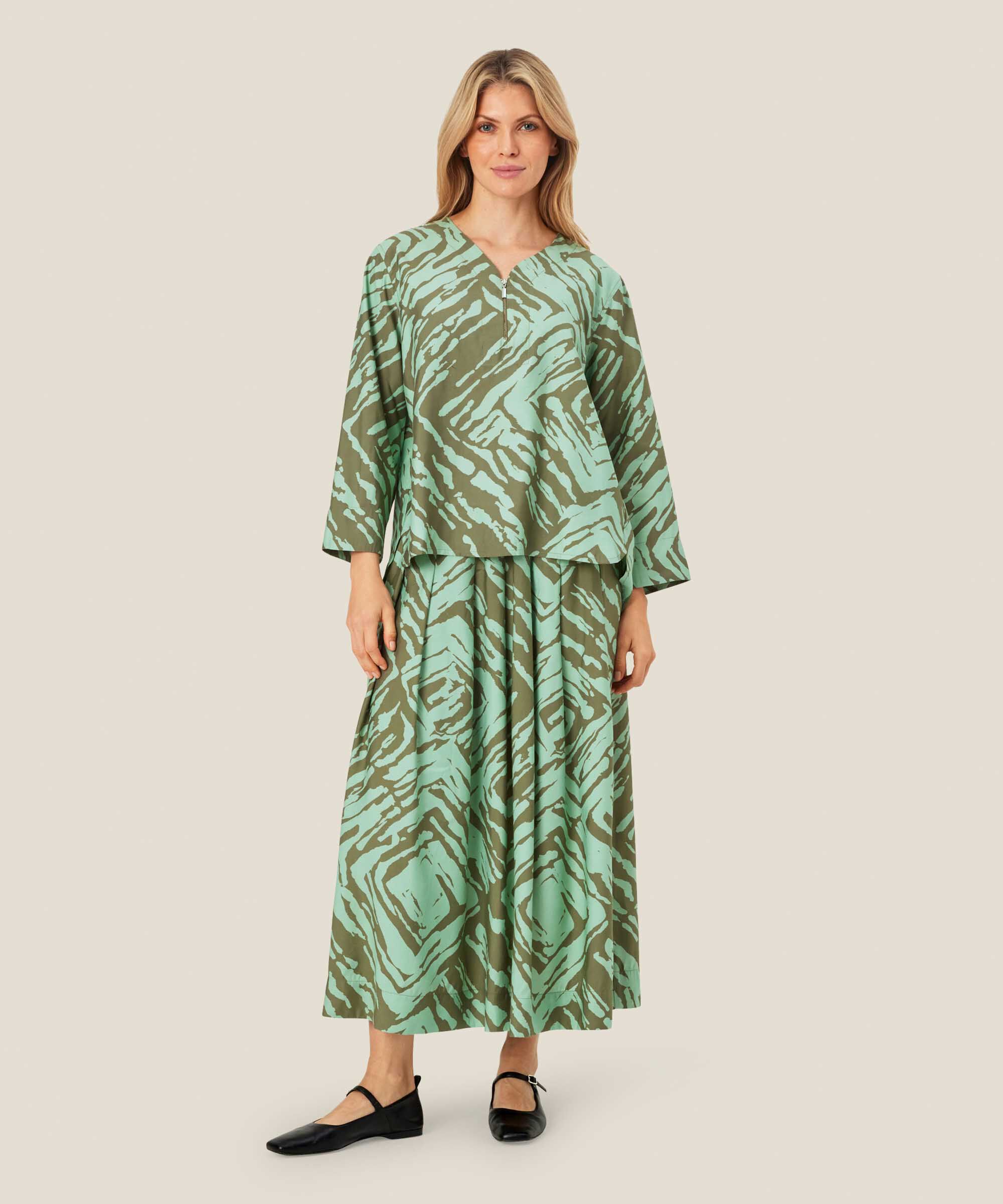 Siffan Skjørt, D. Lichen Green