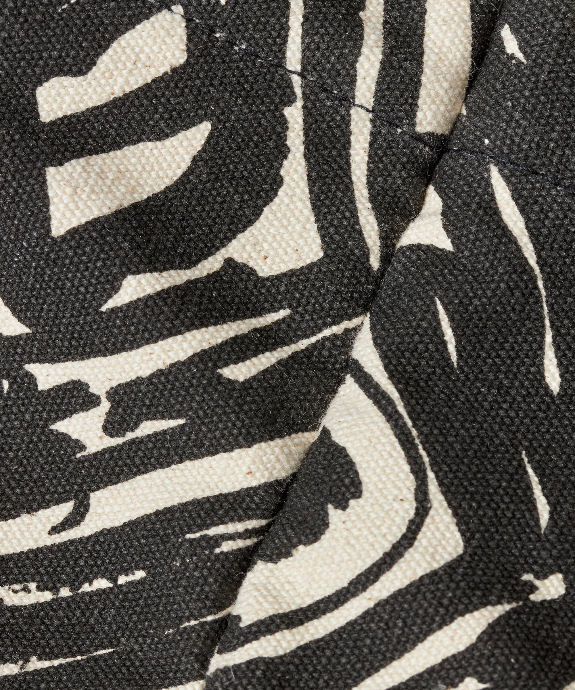 Rese Veske, Black