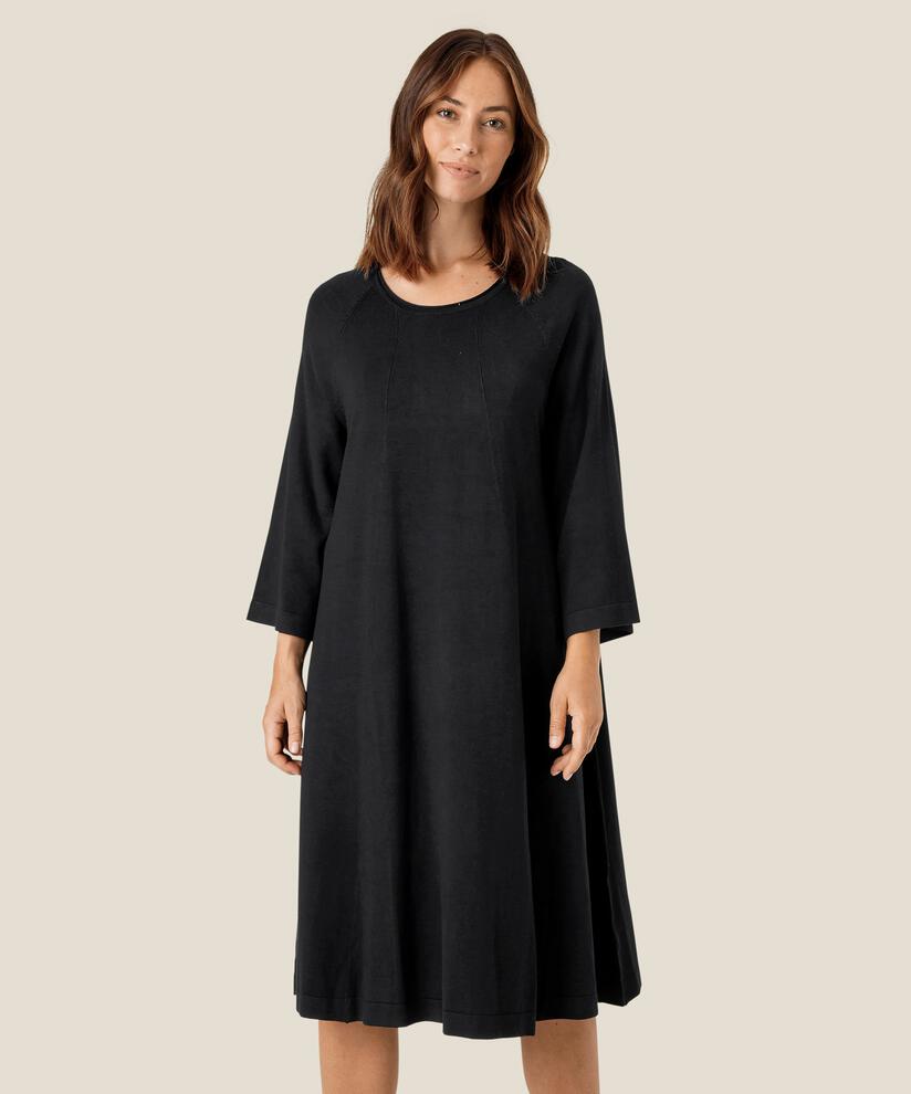 Nura Kjole, Black