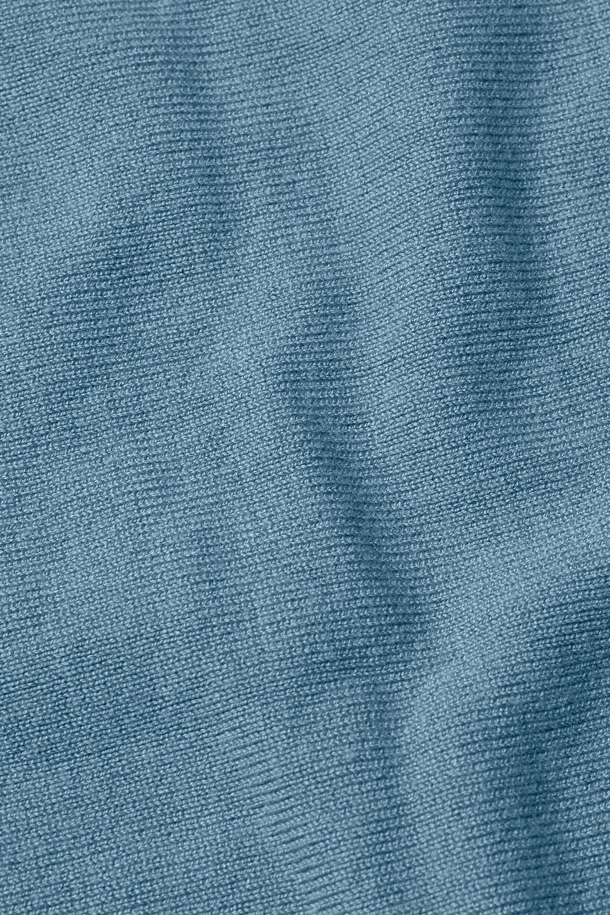 Fanasi Strikkegenser, Proven Blue