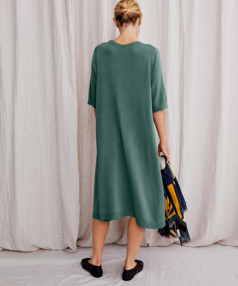 Nota Kjole, Balsam Green