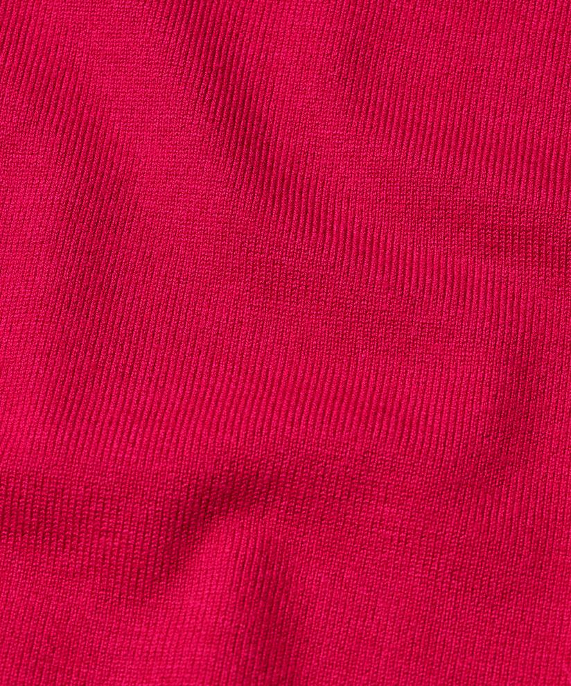Finnea Topp, Persian Red