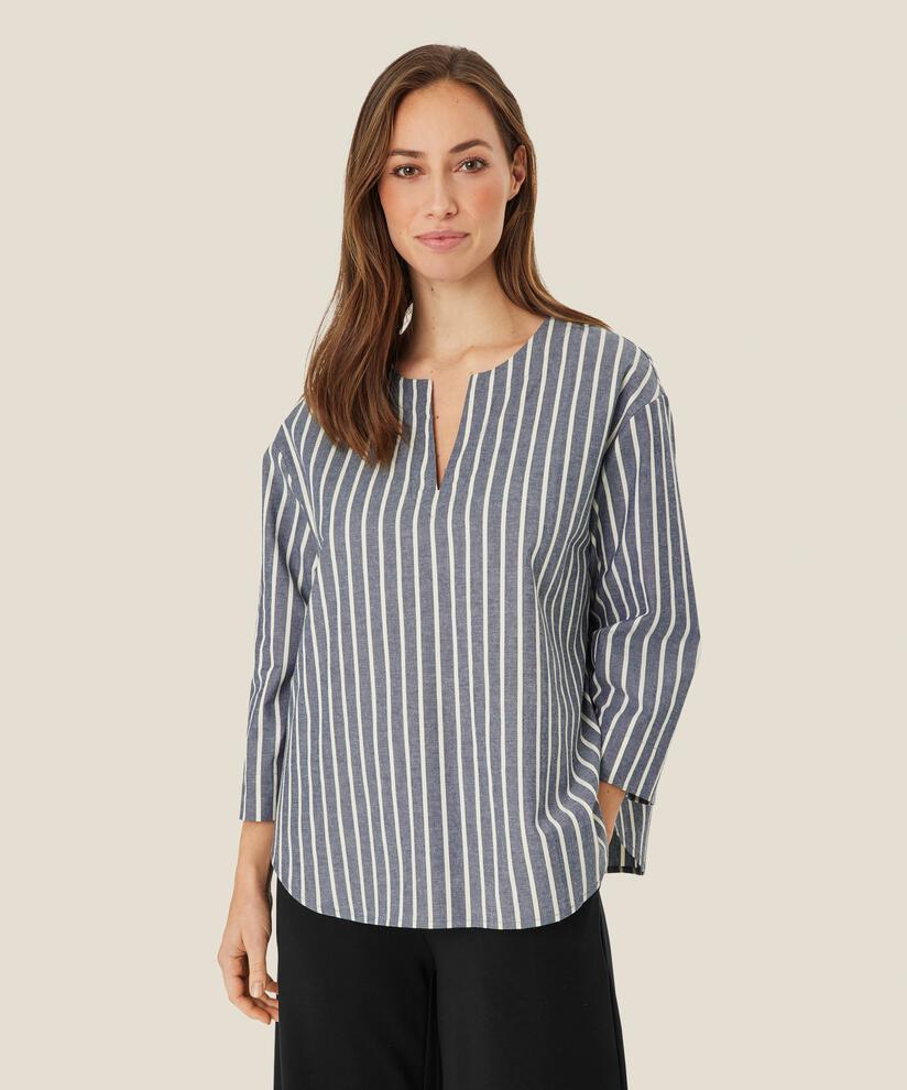 Dervla Topp, Black