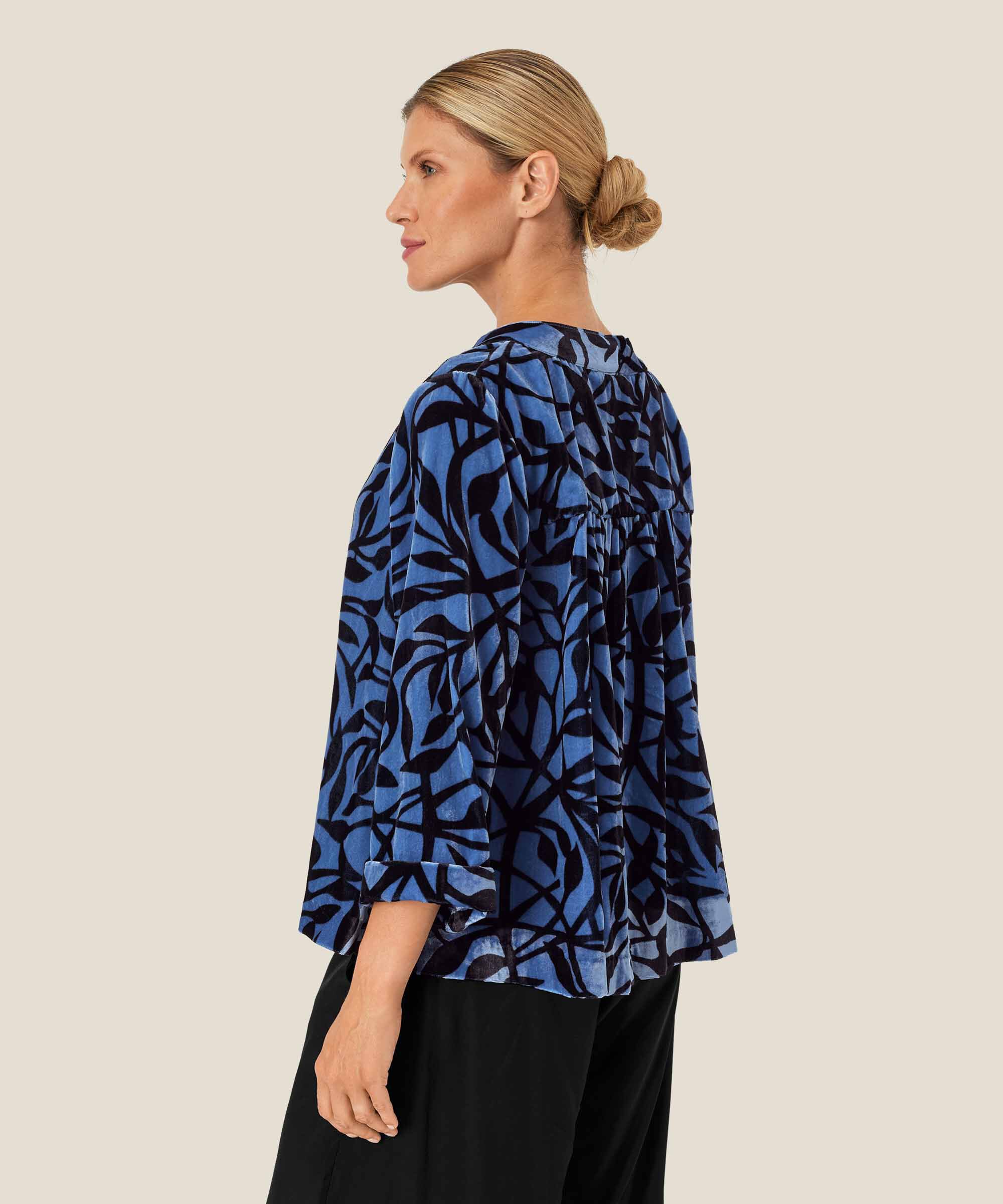 Bernadette Topp, Federal Blue