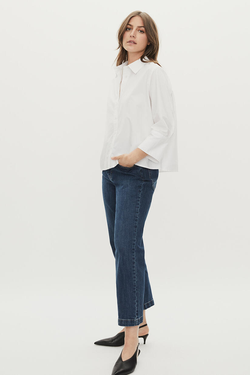 Ilonka Skjorte - White, Portiscan Bukser - Blue Denim