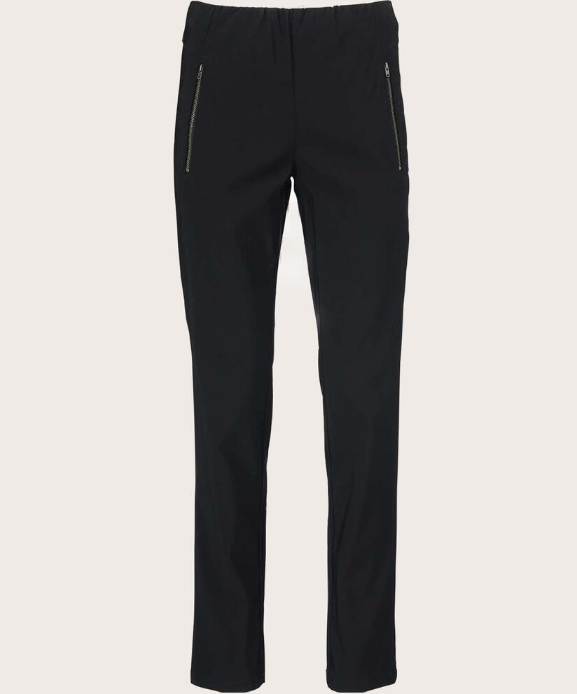 Pearl Bukser, Black