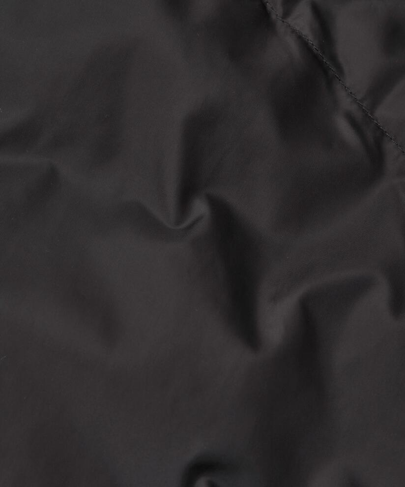 Tulla Dunkåpe, Black