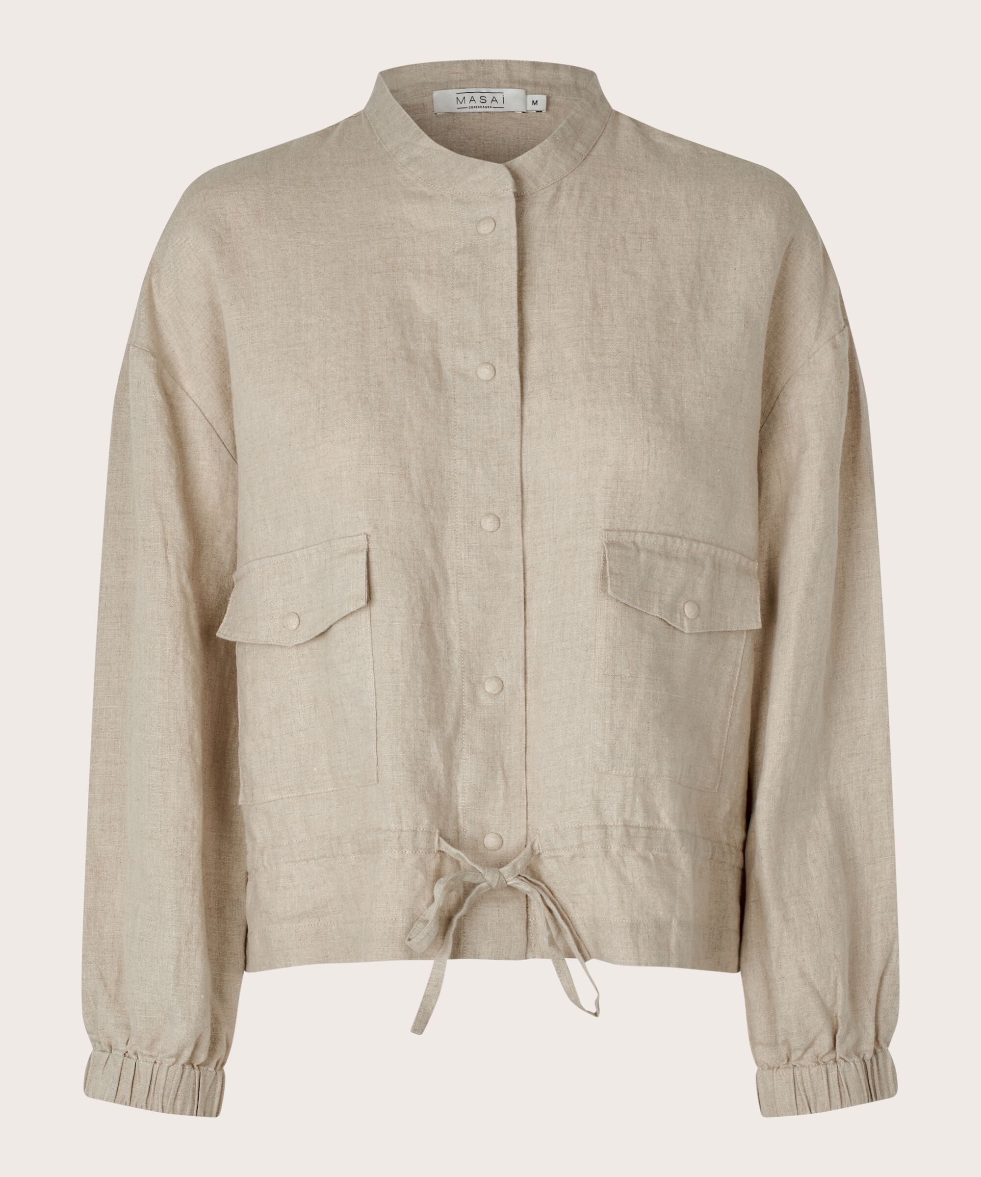 Junoa Jakke, Natural