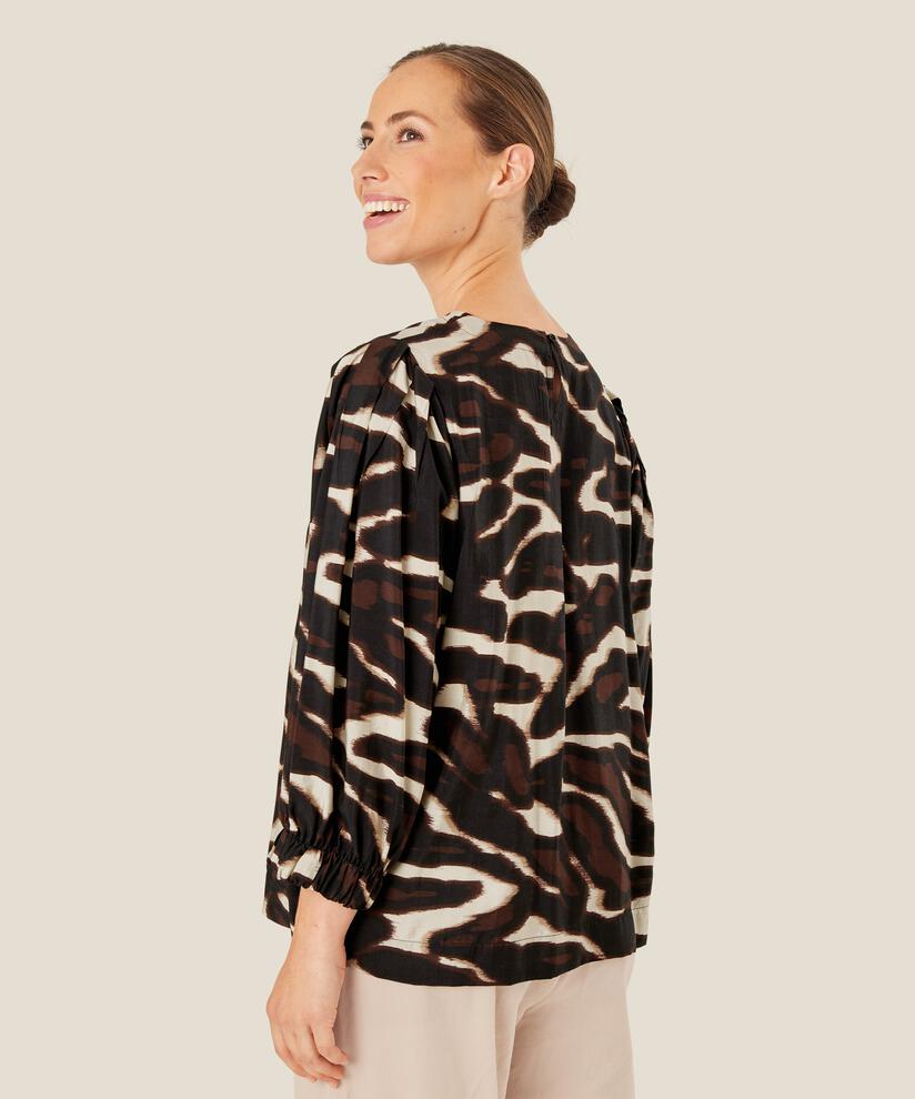 Brisa Topp, Coffee Bean