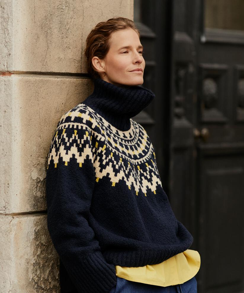 Fatima Strikkegenser, Navy Blazer