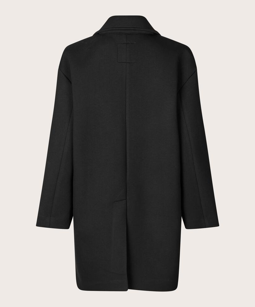 Tyni Kåpe, Black