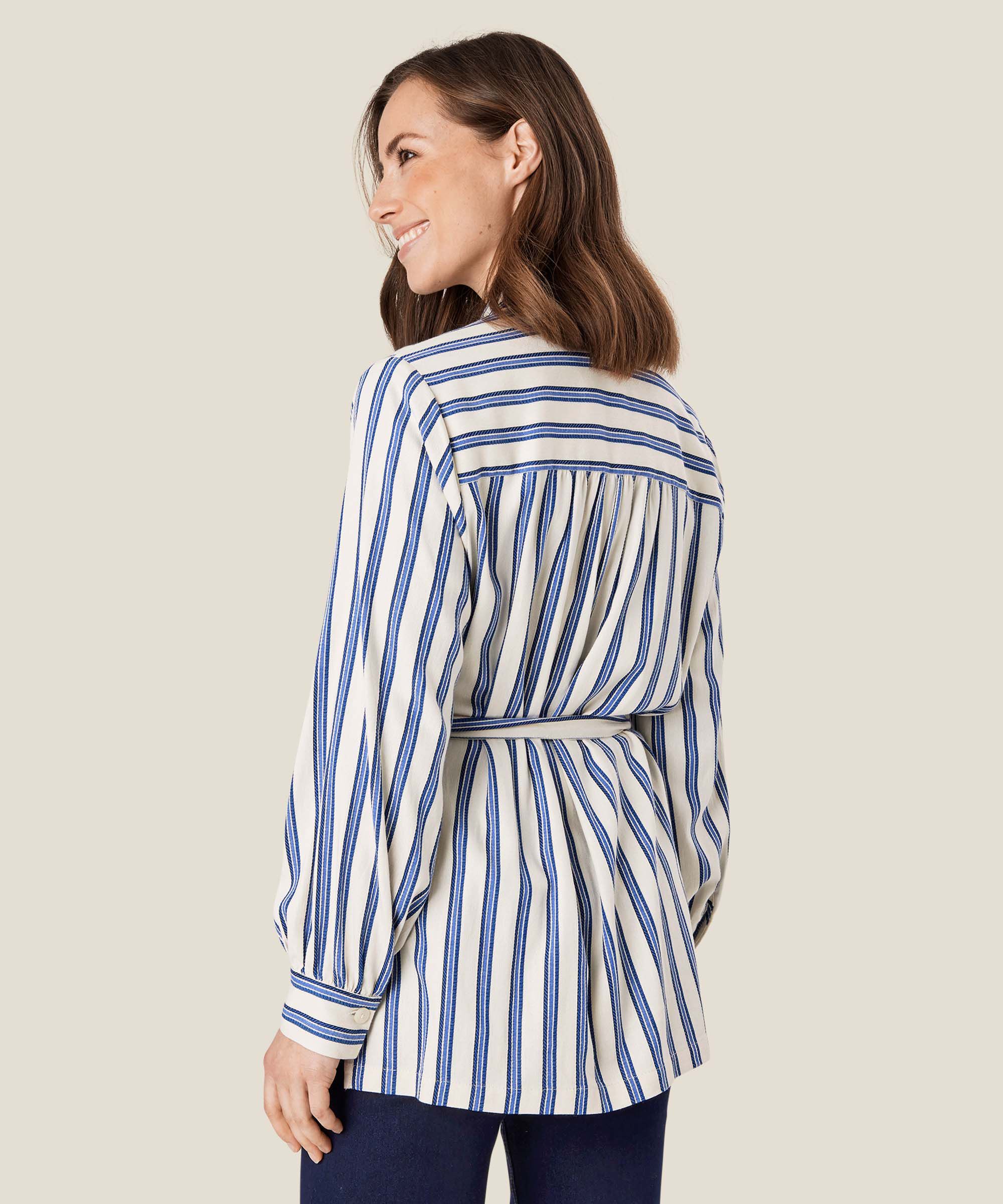 Ingelo Skjorte, Nebulas Blue